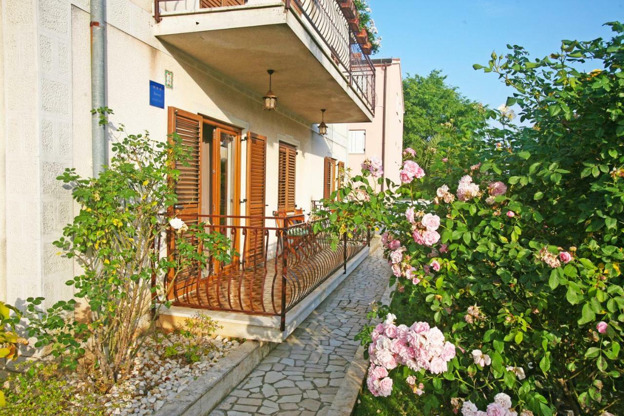 Apartments Maras 포레치 외부 사진